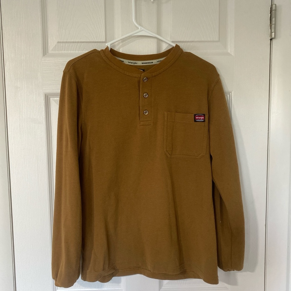 Wrangler Men's Tan Henley Long Sleeve Shirt
